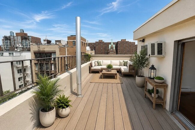 Building Photo - 15 W 103rd St