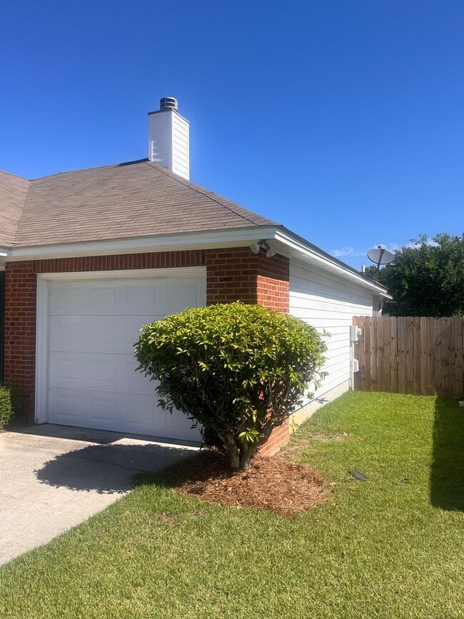 Building Photo - Cozy  3-Bedroom, 2-Bath Home in Valdosta