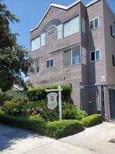 Building Photo - 515 W Doran St