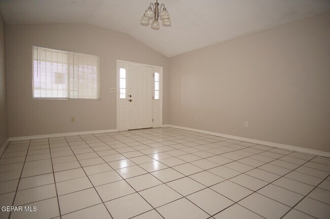 Foto del edificio - 422 Val Verde St