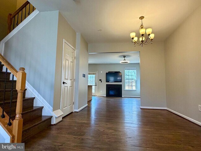 Foto del edificio - 6036 Helmsman Way