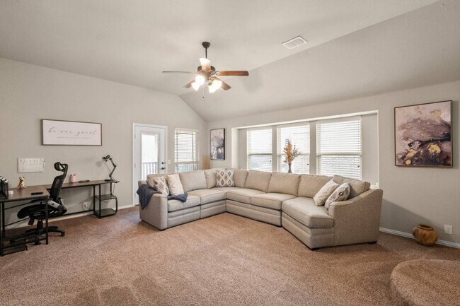 Building Photo - 7243 Neblina Dr