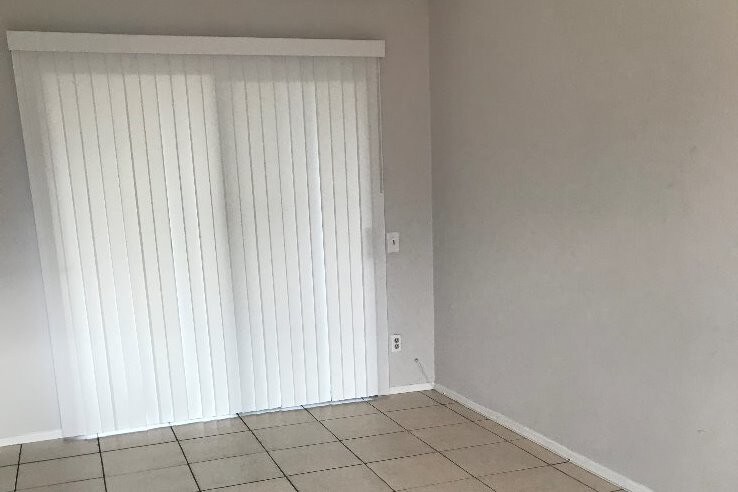 living room - 1015 E 5th St