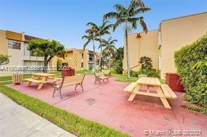 Foto del edificio - 9311 SW 4th St