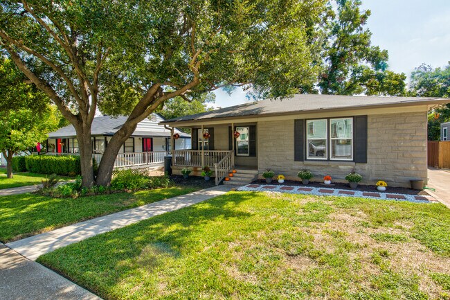 Foto del edificio - 3709 Collinwood Ave