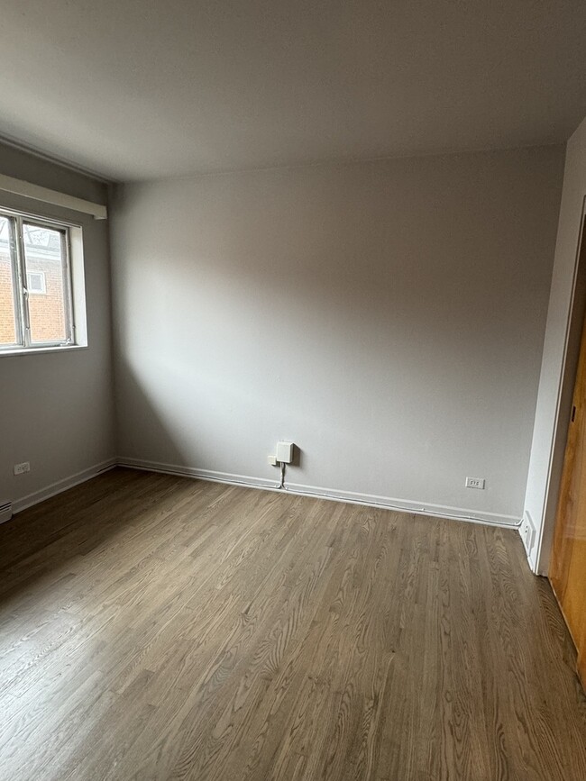 Foto del edificio - 4912 Crain St