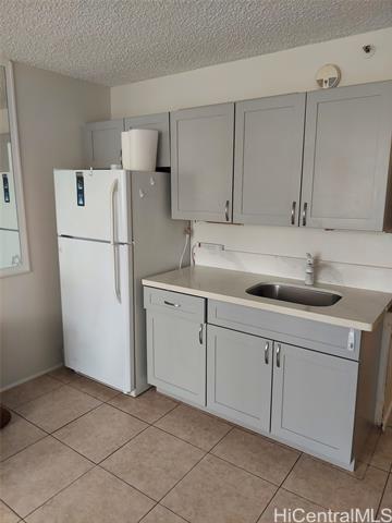 Building Photo - 134 Kapahulu Ave