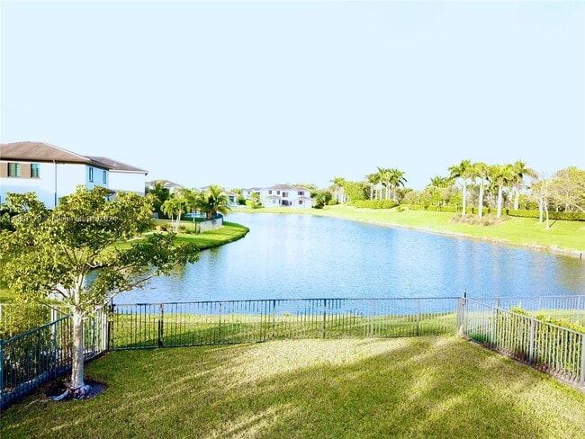 Building Photo - 10475 Tides Terrace