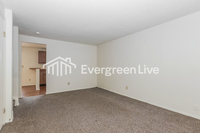 Foto del edificio - 8241 Schoolgate Dr