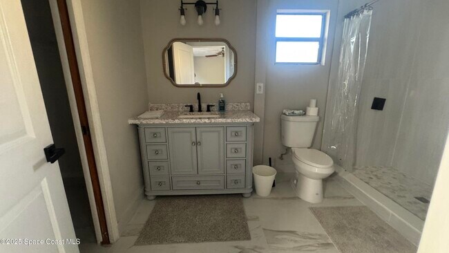 Building Photo - 496 Poinciana Dr