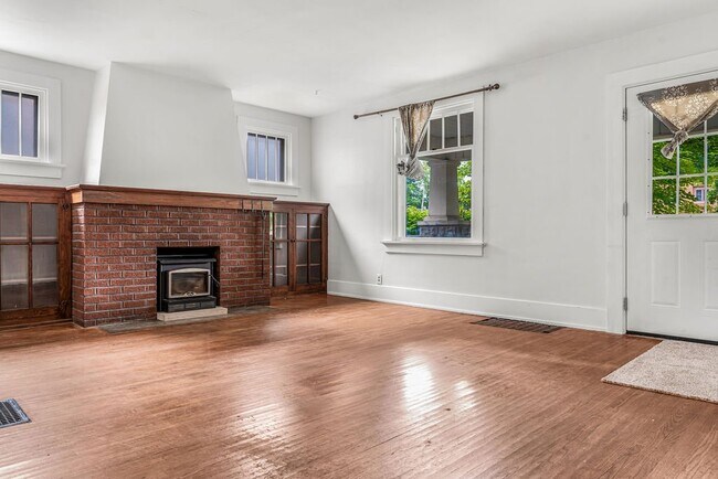 Building Photo - 1837 Howell St