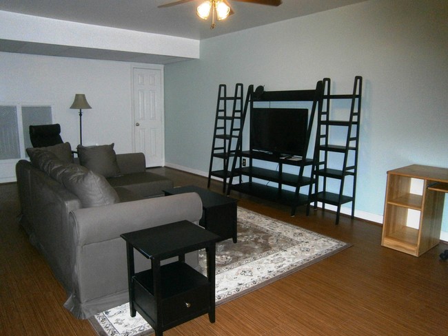 Living Room - The Baltimorean Apartments