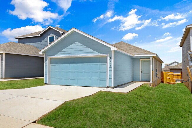 Foto del edificio - 2823 Red Diamond