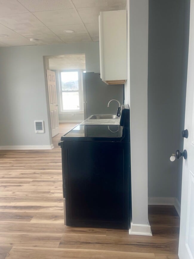 Building Photo - 43-45-45 N Broad St