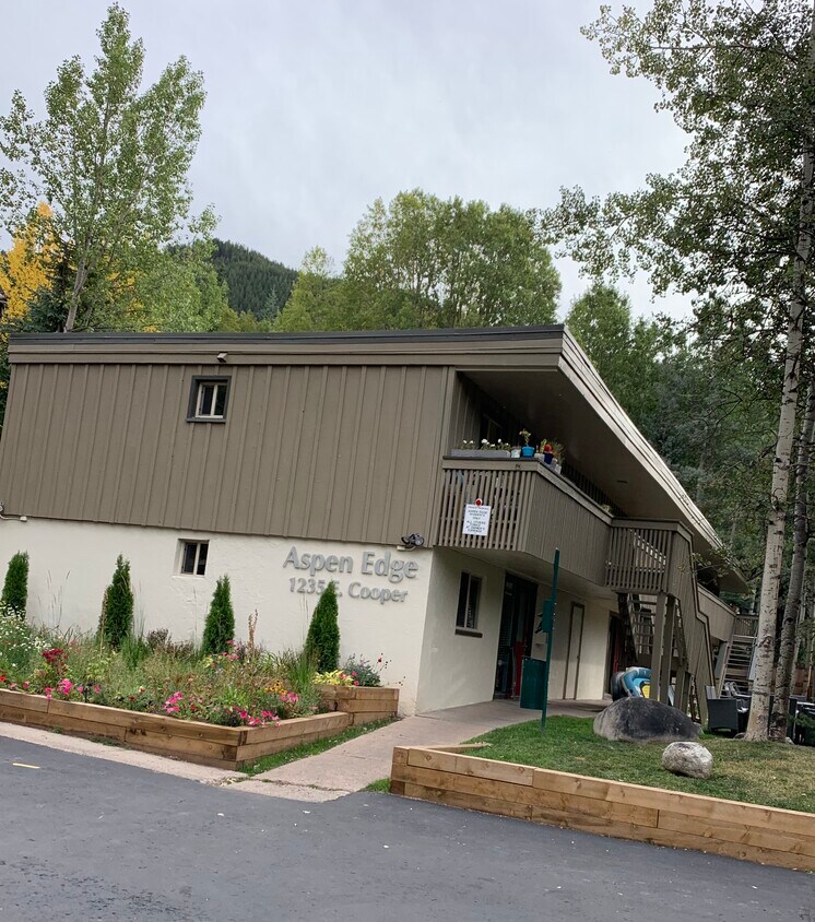 exterior street view - 1235 E Cooper Ave