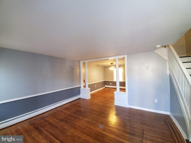 Foto del edificio - 1131 Remington St