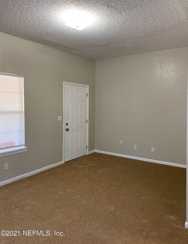 Foto del edificio - 416 Willow Branch Ave