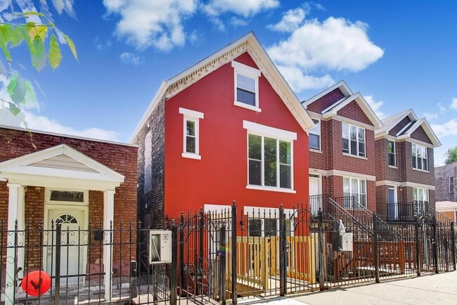 Building Photo - 1821 S Fairfield Ave