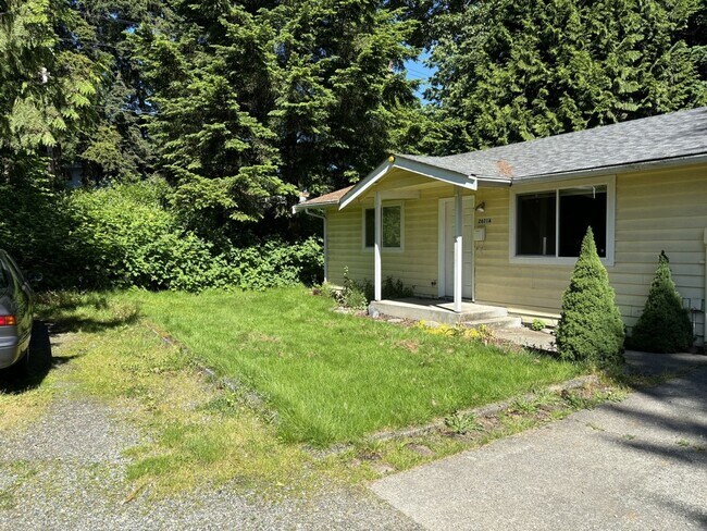 Building Photo - Betts 2621