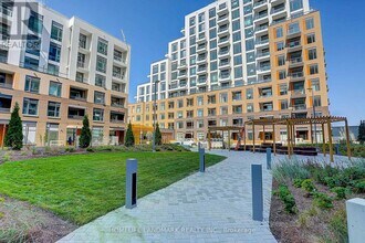 Building Photo - 7950 Bathurst St