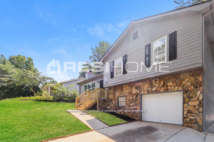 Building Photo - 11089 Shannon Cir