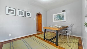 Foto del edificio - 4968 Fyler Ave