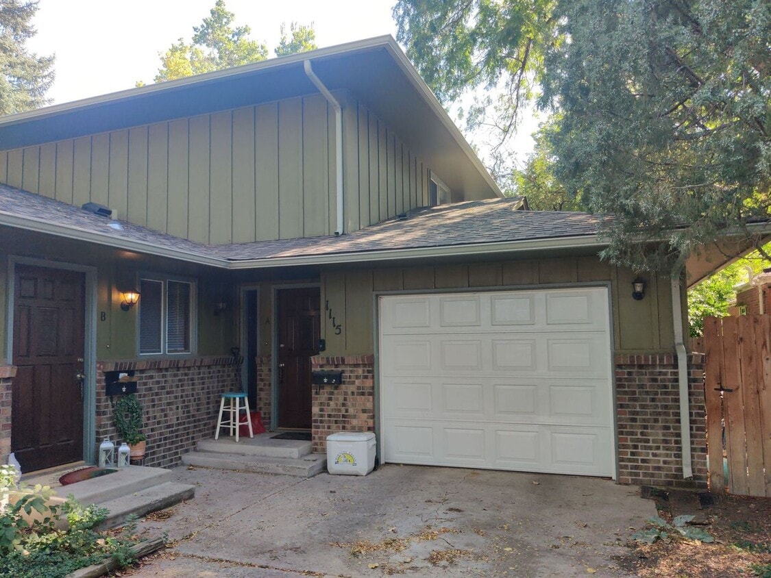 Building Photo - 1115 Juniper Ct