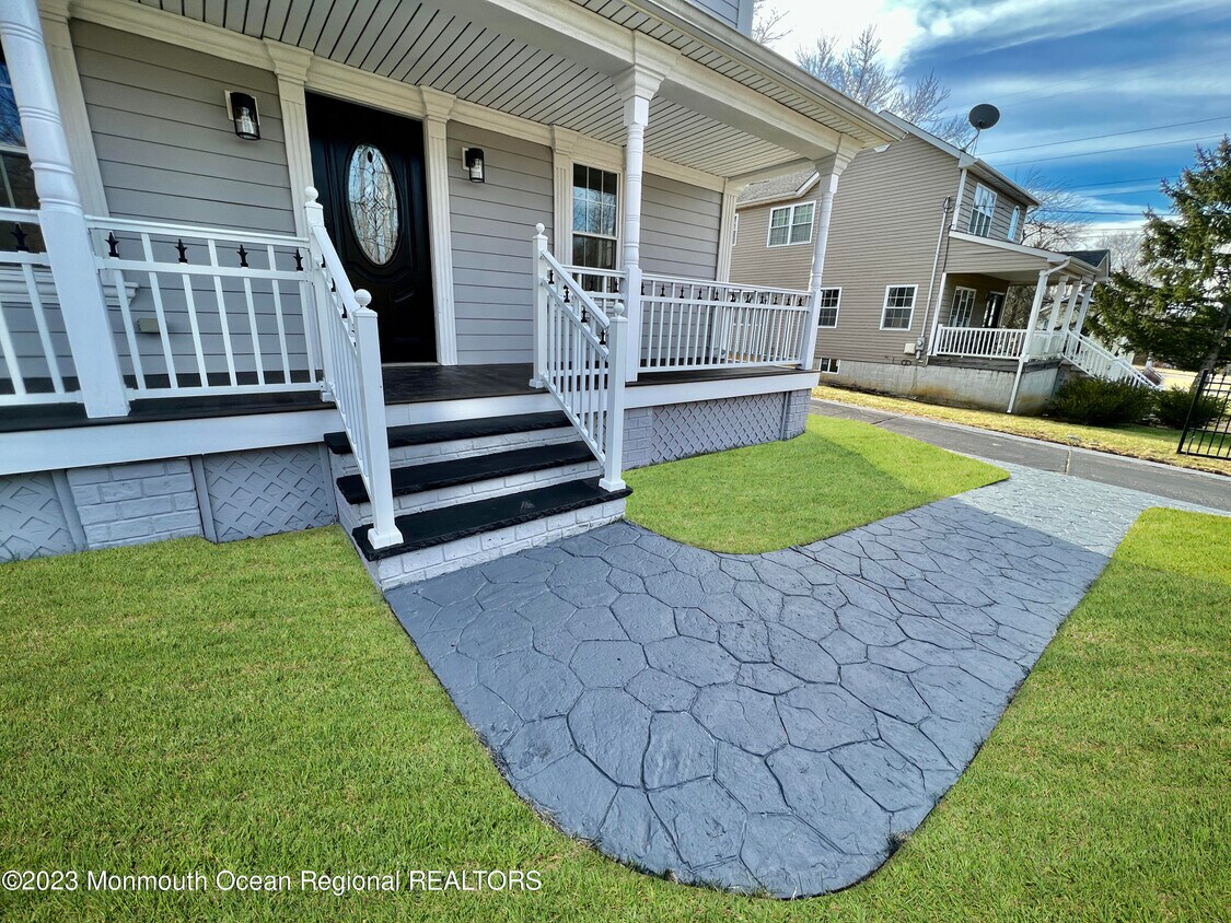 Primary Photo - 577 CR-520