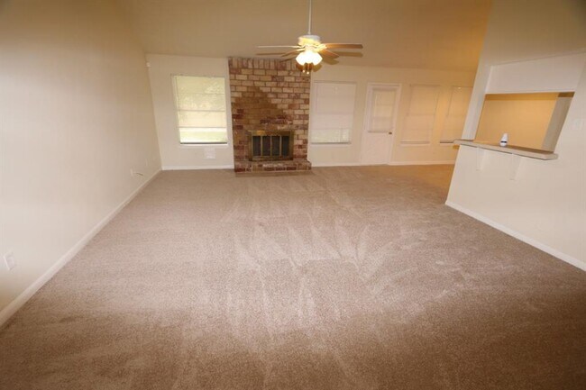 Building Photo - 9846 Sagepike Dr