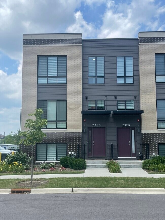 Building Photo - 2326 Venture Dr