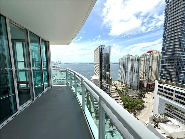 Building Photo - 951 Brickell Ave