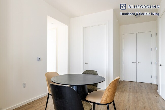 Building Photo - 545 Vanderbilt Ave