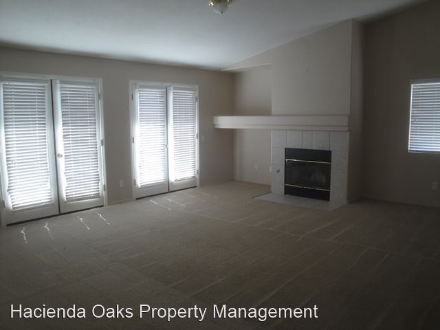 Foto del edificio - 4 br, 3 bath House - 2451 Bicknell Ave