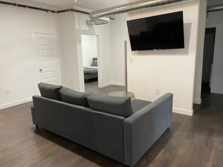 Foto principal - 1010 W 26th St