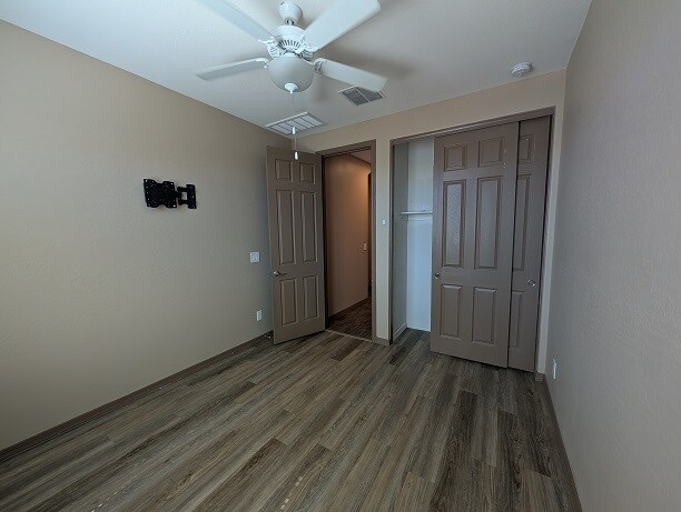 Foto del edificio - 41390 W Carlisle Ln