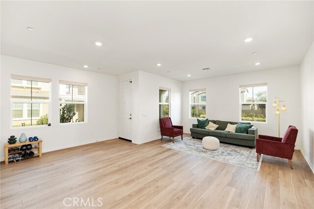 Building Photo - 3906 E Coronado Privado