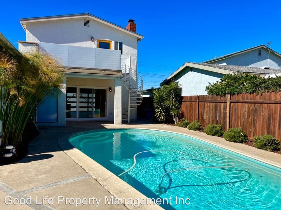 Primary Photo - 5 br, 3.5 bath House - 4171 Mustang St