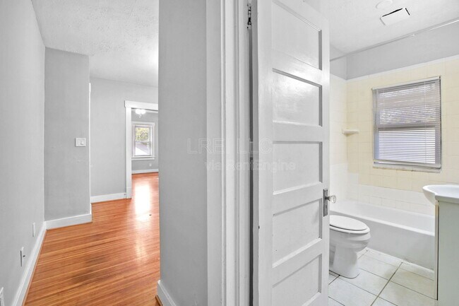 Foto del edificio - 724 Brookline Ave