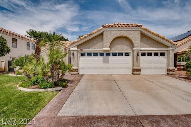 Foto del edificio - 2644 White Pine Dr