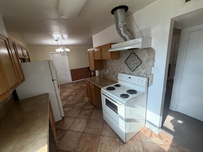 Foto del edificio - 56 Ridgecrest Dr