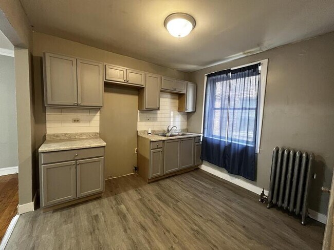 Foto del edificio - 740 E 78th St