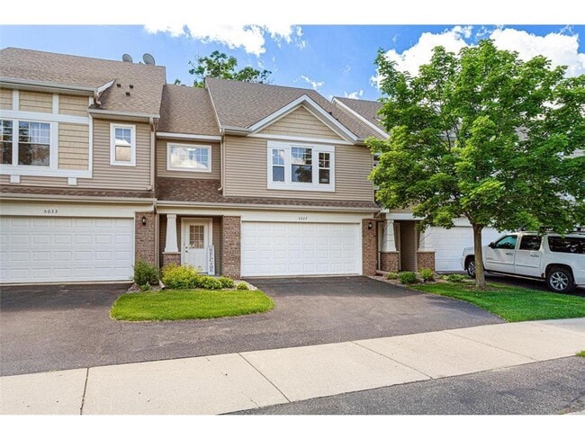 Foto del edificio - 5037 Dunkirk Pl N