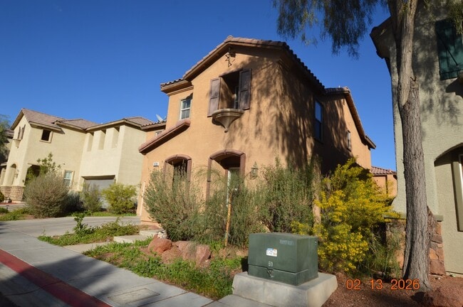 Building Photo - 3338 Cave Primrose St