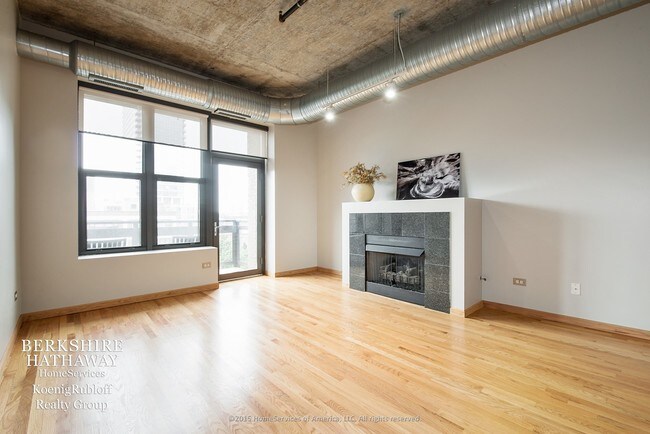 Building Photo - 849 N Franklin St