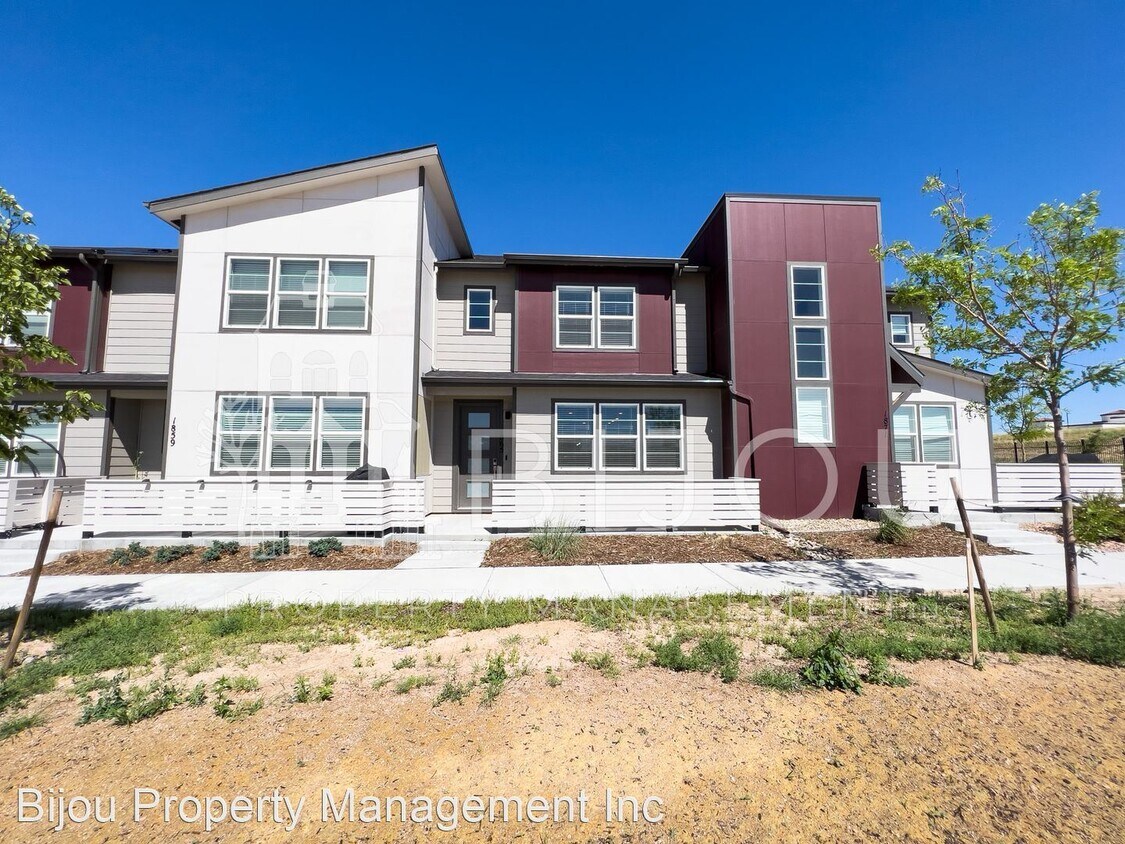Primary Photo - 3 br, 2.5 bath House - 1865 Rose Quartz He...