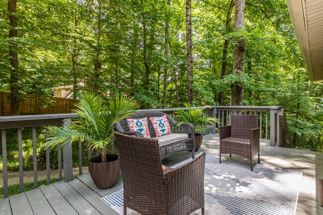 Foto del edificio - 1541 Sagamore Dr NE