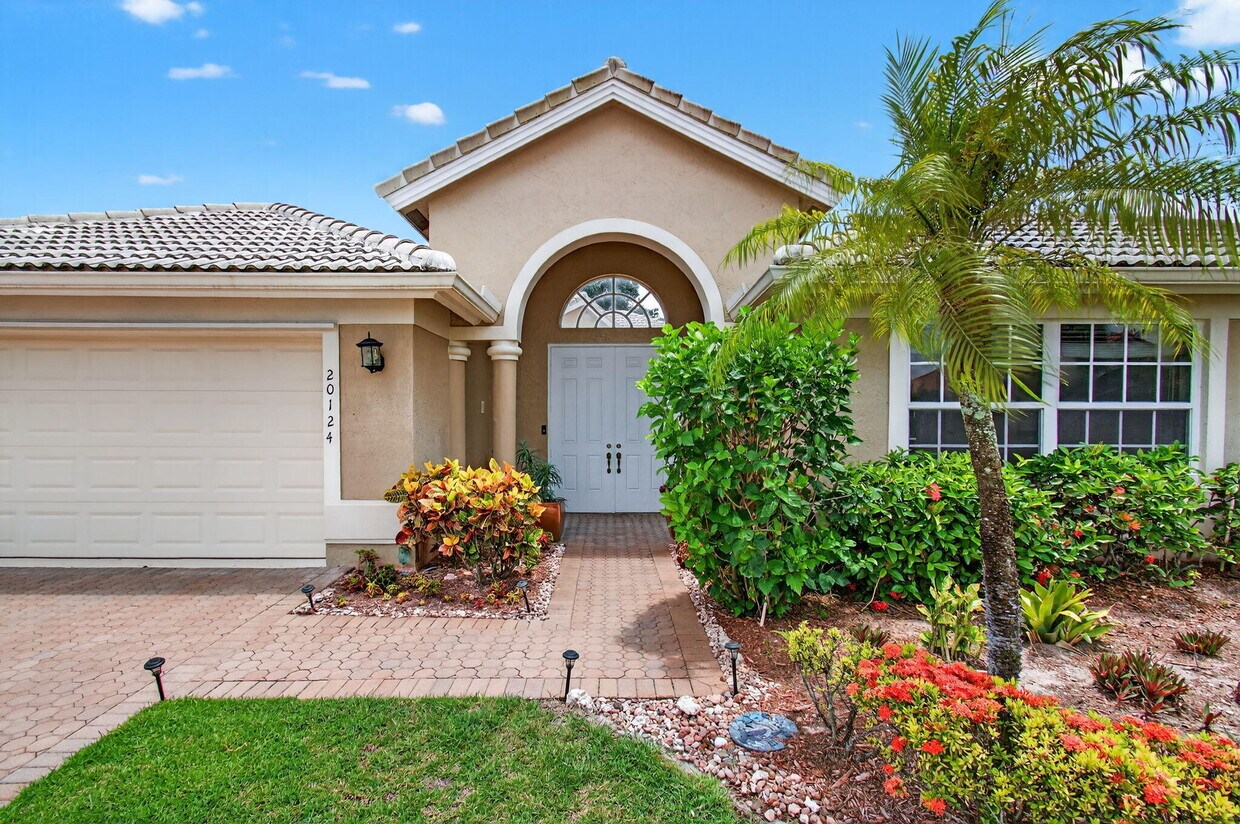 Primary Photo - 20124 Ocean Key Dr