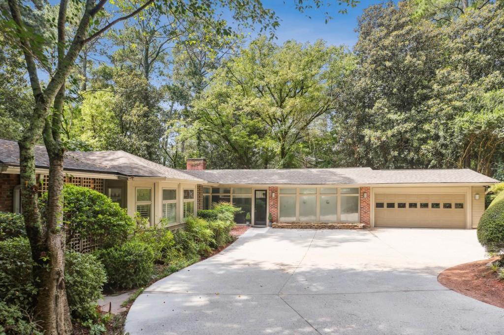 Primary Photo - 572 Hillside Dr NW