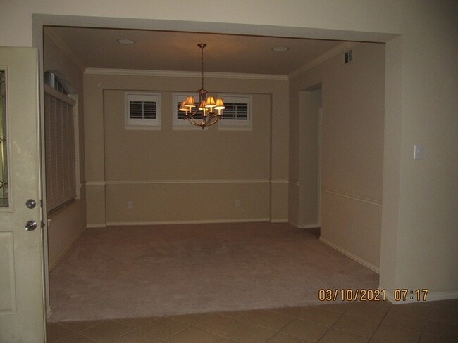 Building Photo - 2816 Quietwater Dr