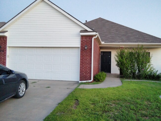 Foto del edificio - 5904 SE 69th St